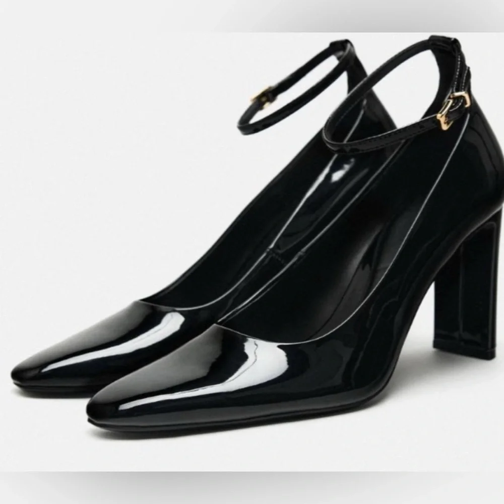 ZARA Patent Heels With Ankle Strap black color size 39